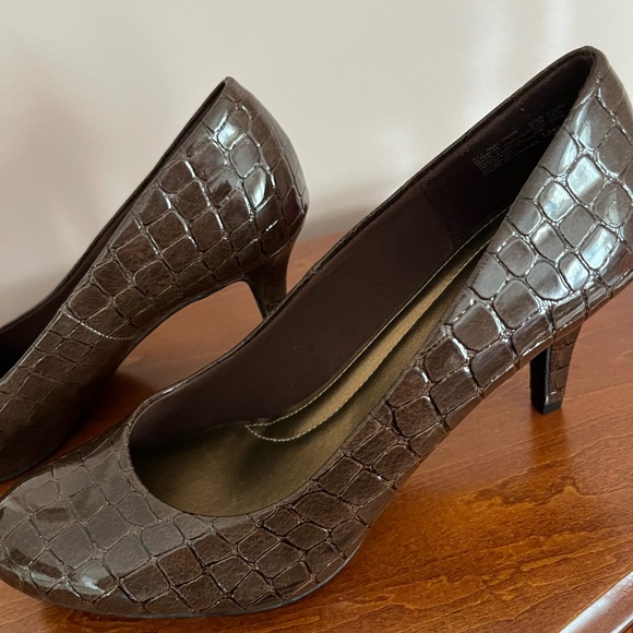 Chocolate Brown 3” Heels